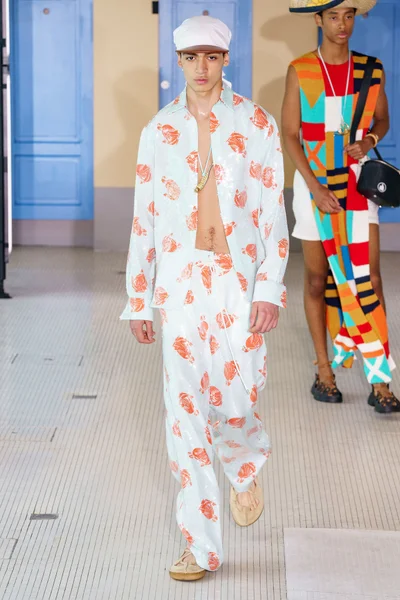 Look 52